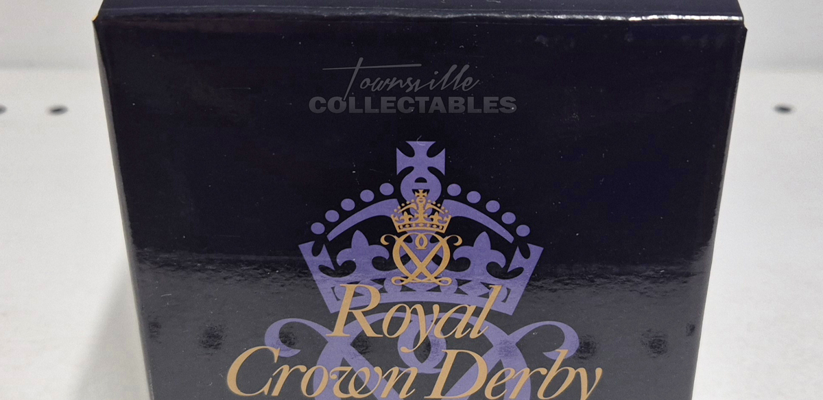 Diamond Jubilee Posie Loving Cup. Made in England. Hand decorated, with 22ct Gold accents