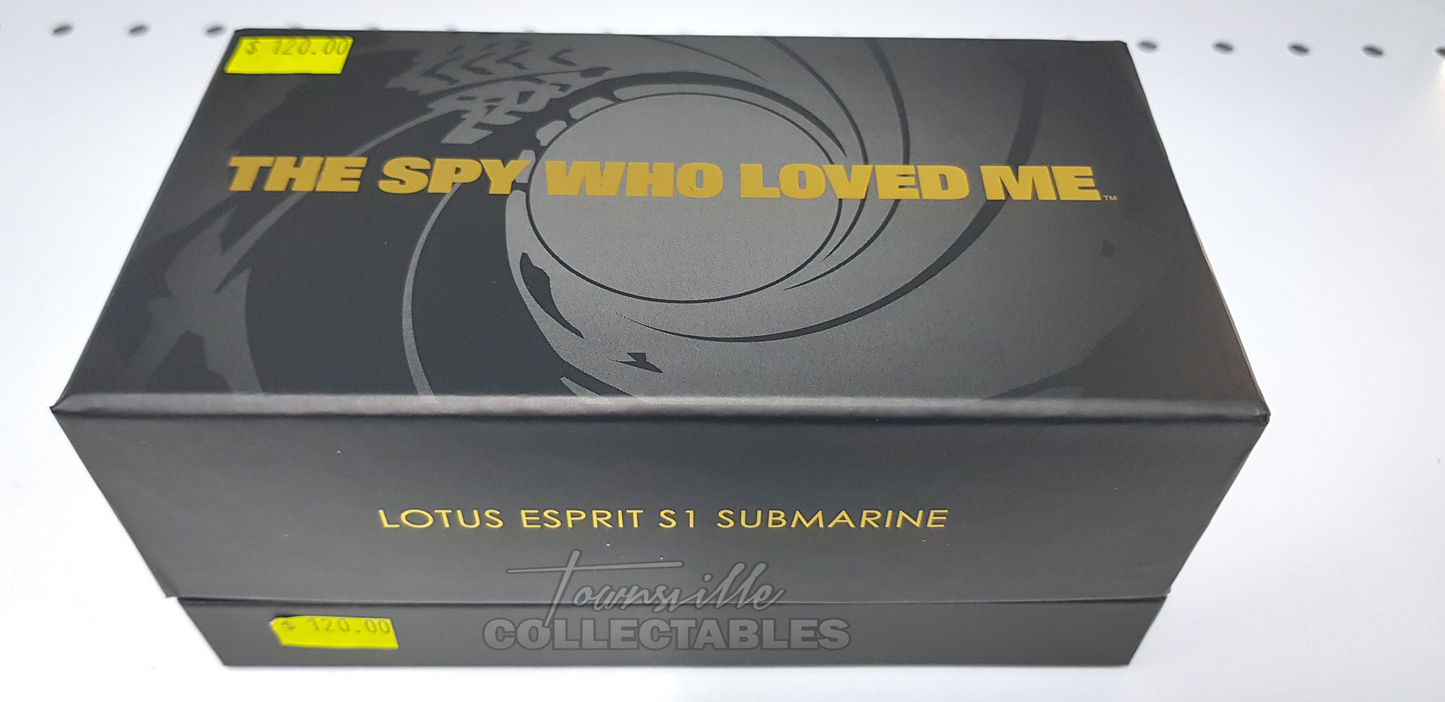 James Bond "The Spy Who Loved Me" Lotus Esprit S1 Submarine - White
