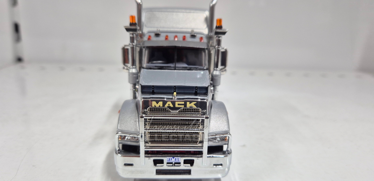Mack Superliner Patlin Transport